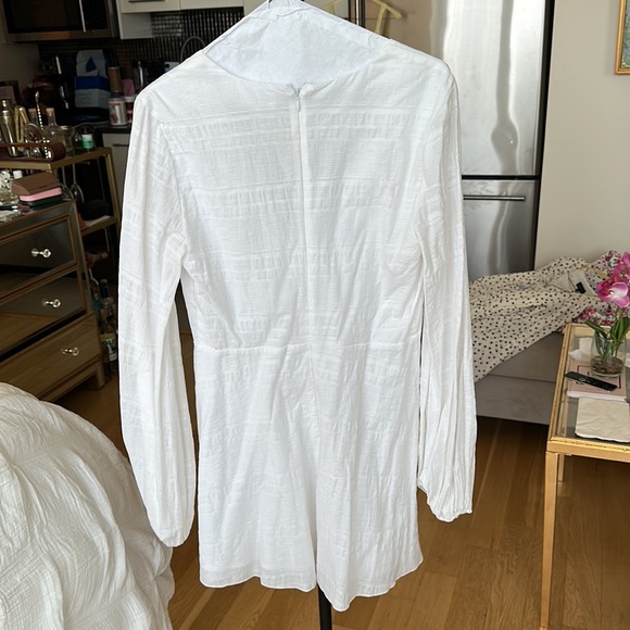 Ryland Dress in Ivory By Tularosa Size Small - Picture 8 of 10